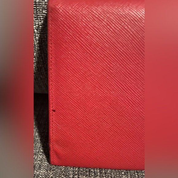 Prada Red Leather Bifold Wallet good pre-loved condition - Picture 11 of 15